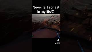 bro left quicker than my dad💀 game games gaming funny meme seaofthieves subnautica [upl. by Novehc]