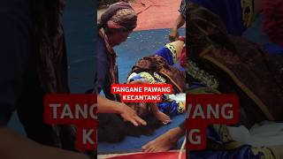 🔥Momen penyembuhan cewek kesurupan shorts kesurupan viralvideo [upl. by Elay]