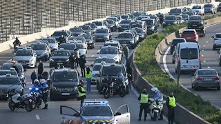 Mobilisation des taxis opération escargot à Marseille  AFP Images [upl. by Are]