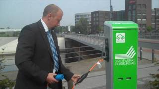 Stadtwerke Duisburg und THS Wohnen mit emobility Ladesäule im Innenhafen Duisburg [upl. by Karlow]