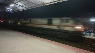 12367 Vikramshila Express  Bhagalpur  Anand Vihar T [upl. by Marcel]