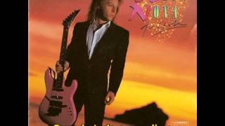 Aldo Nova  Heartless  Legendado [upl. by Tinaret]