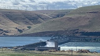 Driving Highway 14 by the Columbia River Washington State [upl. by Kosiur]