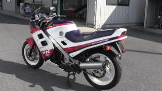 【モトジョイ】HONDA VFR750F インターセプター仕様 エンジン始動。 [upl. by Yntrok635]