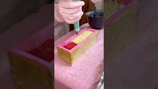 石鹸の絞り出し１０倍速！🧼🧁 soapmaking 石鹸 [upl. by Atokad]