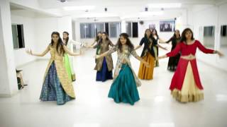 UDI UDI JAYE SONG CHOREOGRAPHY  GUJARATI GARBA MIX [upl. by Melan365]