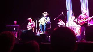 Don Williams  Intro  Good Old Boys Like Me Live [upl. by Jarlathus417]