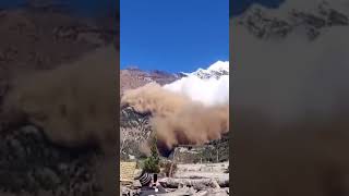 Mustang Himpahiro मुस्ताङमा अहिले सम्मकै ठुलो हिम पहिरो Avalanche In Mustang Nepal [upl. by Otrebireh]