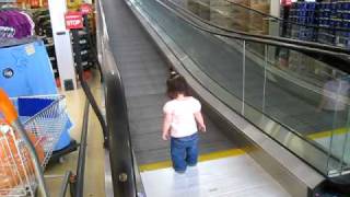 エスカレーター大好き！I love escalator [upl. by Ethelinda]