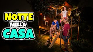 PASSIAMO LA NOTTE NELLA CASA SULLALBERO  Episodio 3 [upl. by Lemhar]