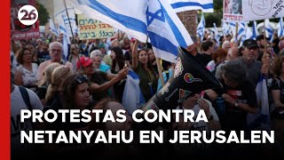 ISRAEL  Protestas contra Netanyahu en Jerusalen [upl. by Lekzehcey]