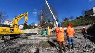 Einbau der Spundwände im Rahmen der Sanierung der Amtsbergmauern in Bad Dürrenberg [upl. by Matthaeus601]