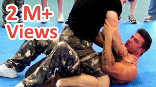 KRAV MAGA TRAINING • Full mount Choke defense [upl. by Naesal]