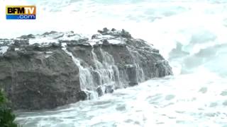 The amazing wave which killed a woman in Biarritz filmed by an amateur [upl. by Heida788]