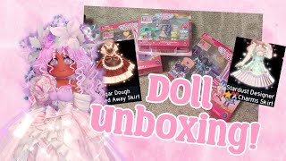 Royale High Dolls unboxing  baking amp art [upl. by Addis]