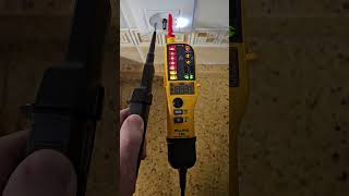 Fluke T150 es correcto o incorrecto [upl. by Aicirtak]