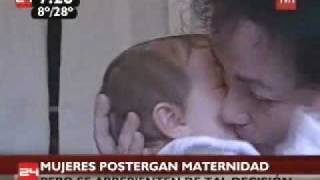 Chilenas postergan su maternidad  24 Horas TVN Chile [upl. by Ahsenre604]