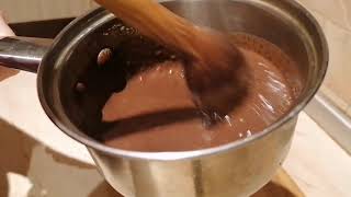 Ganache de ciocolata Crema de ciocolata pentru torturi prăjituri 🍫🍰🍩🍪 [upl. by Cheshire623]