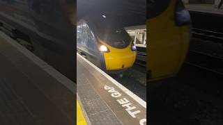 Avanti West Coast class390 020 Entering Birmingham New Street Platform 7 [upl. by Marje]