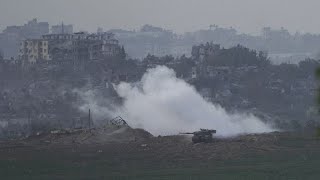 VIDEO israelischer Panzer bombt Auto mit 3 Personen weg [upl. by Gausman]