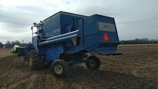 Ford 642 Combine DF2764  March 28 2018  UNRESERVED ONLINE AUCTION [upl. by Meihar]