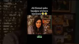 Ali Kemal şaka bıçağı yiyince bayılıyor [upl. by Bailie]