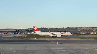 Airbus A220300 de Swiss [upl. by Aicre995]