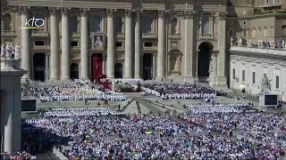 Messe et Canonisation de la bienheureuse Mère Teresa [upl. by Zsuedat]