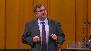 Reid Hoffman delivers Vanderbilt’s Class of 2022 Graduates Day address [upl. by Akenit366]