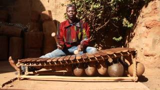 Balafon style quotSénoufoquot  Adama Diabaté  BaraGnouma [upl. by Dnivra]