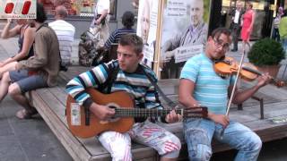 ★ Czardas Romania Guitar amp Violin Vienna Street Performers by RussianAustriacom [upl. by Ron244]