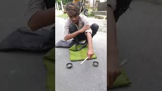 MAGIC FROM ROADSIDE AMAZING TALENT PERFEC INDIA STREET MAGIC ৷৷ [upl. by Dnaleel275]