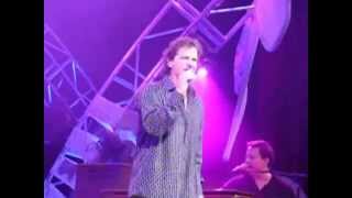 BJ THOMAS sings quotHOOKED ON A FEELINGquot at Epcot 2007 [upl. by Areip677]