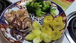 Healthy and Delicious Salmon with Cauliflower Broccoli Plantains and Pineapple [upl. by Bolan731]