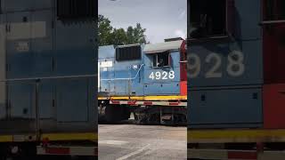 GTW 4928 leads CN L518 through Garyville LA railway [upl. by Hildegard]