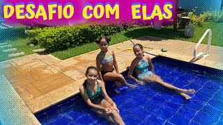 DESAFIO ANIMADO NA PISCINA COM ELAS [upl. by Tnahs19]