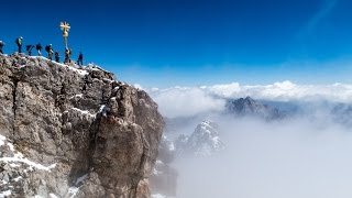 Wanderung auf die Zugspitze  von Garmisch übers Reintal Reintalangerhütte Knorrhütte [upl. by Nealson]