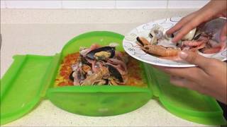 Paella de mariscos en estuche de vapor Lekue [upl. by Llerehc]