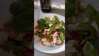 Caprese salad italianfood italiansalad capresesalad insalata saladideas saladrecipe salad [upl. by Dierolf]