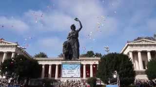 Bayernhymne und Luftballons vor Bavaria Standkonzert Oktoberfest 2014 [upl. by Bradly]