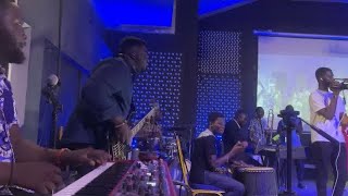 Hot Praise Session with Kwaku Gyasi🔥Sweet Bass GrooveEmma the bass playerEnjoy😊 [upl. by Hsot]