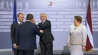 Und Juncker so zu Orban quotHallo Diktatorquot [upl. by Tacklind]