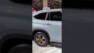 2023 Toyota Highlander Hybrid XLE Bronze Edition [upl. by Kobi591]