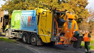 2021 Geesink MF300 Collecting General Waste In Dacorum [upl. by Gerfen]