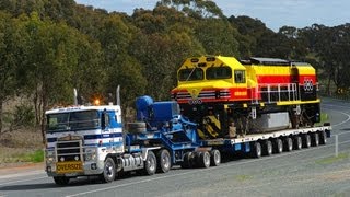 Australian Road Train  Hi Haul Kenworth K104B and CRLs BRM001 [upl. by Marsiella678]