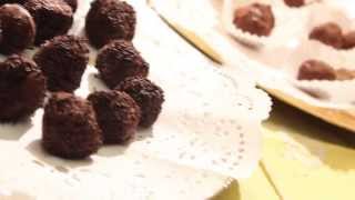 Trufas en thermomix [upl. by Nitsyrk443]