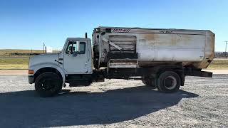 Entz Auction amp Realty –LOT 8895  1989 INTERNATIONAL 4900 FEED TRUCK [upl. by Assiruam]