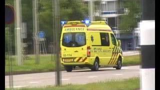 ambulance 02114 rukt uit vanaf post naar Deinum [upl. by Ilowell]