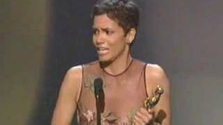 Halle Berry Wins Best Actress 74th Oscars 2002 [upl. by Fechter]