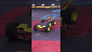 Bot selfdestructs after taking a major hit  Vegas All Stars  BattleBots [upl. by Dona204]